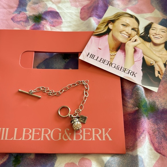Gorgeous hillberg and berk toggle bracelet - Picture 3 of 3